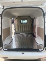 Xe tải van 2 chỗ Thaco TF420 945Kg thùng dài 2.3 mét: lựa chọn tối ưu cho vận tải đô thị - Ảnh 6