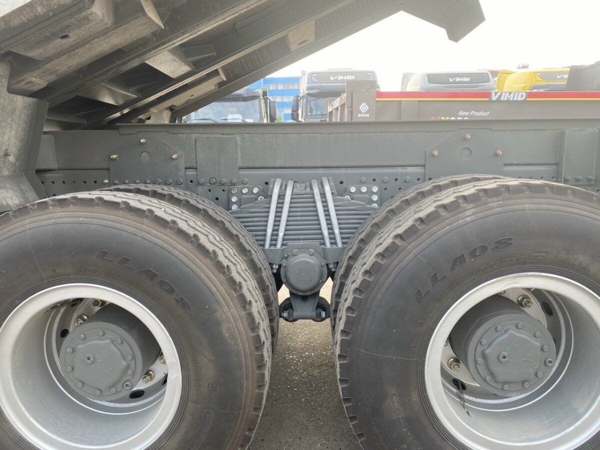 Xe ben NX350 8x4 thùng đúc: lựa chọn tối ưu cho vận tải nặng - Ảnh 4